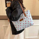 Wholesale Cherry Sweet Style Handheld Tote Bag Women's Bag 2025 Autumn New Large Capacity Shoulder Bag Commuting Underarm Bag - Image 4