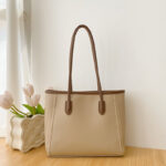 Stylish Commuter Handbag 2026 Spring/Summer New Versatile Korean-Style Shoulder Underarm Bag Elegant Tote Bag - Image 8