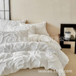 Old Watch Cross-Border Foreign Trade Supply Amazon Bedding Solid Color Cut Flower Tufted Flower Four-Leaf Clover Quilt Cover Pillowcase - Image 3