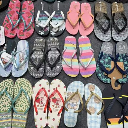 Beach Slippers Men's Flip-Flops Couple Beach Shoes Stock Black Tail Goods Mixed Wholesale Fuzhou Slippers Foreign Africa