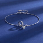 Cross-Border Popular Imitation Moissanite Square Bag Four-Leaf Clover Bracelet for Girls Light Luxury High-End Adjustable Bracelet Wholesale - Image 11