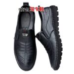 Men's Leather Shoes with Soft Soles and Soft Surface, New 2025 Business Casual Shoes, Middle-Aged and Elderly Dad's Shoes, Fashionable Driving Beanie Shoes - Image 2