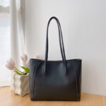 Stylish Commuter Handbag 2026 Spring/Summer New Versatile Korean-Style Shoulder Underarm Bag Elegant Tote Bag - Image 6