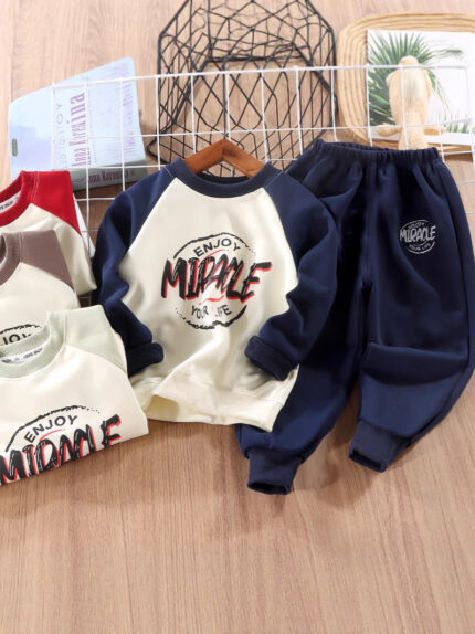 Children's Spring and Autumn Outfits, Boys' Stylish Autumn and Winter Clothing, Boys' Autumn Sweatshirt Two-Piece Set, Toddler Baby Clothes Wholesale
