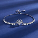 Cross-Border Popular Imitation Moissanite Square Bag Four-Leaf Clover Bracelet for Girls Light Luxury High-End Adjustable Bracelet Wholesale - Image 6